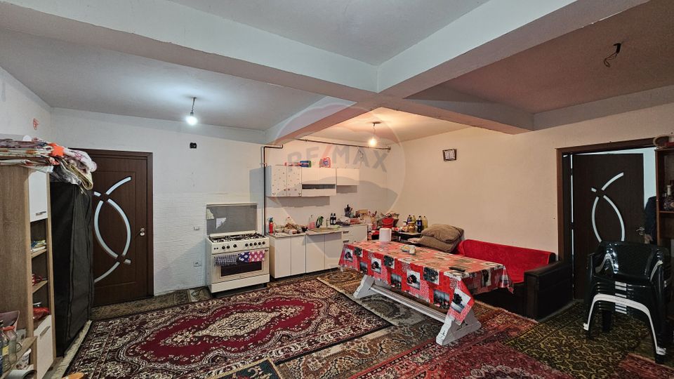 6 room House / Villa for sale