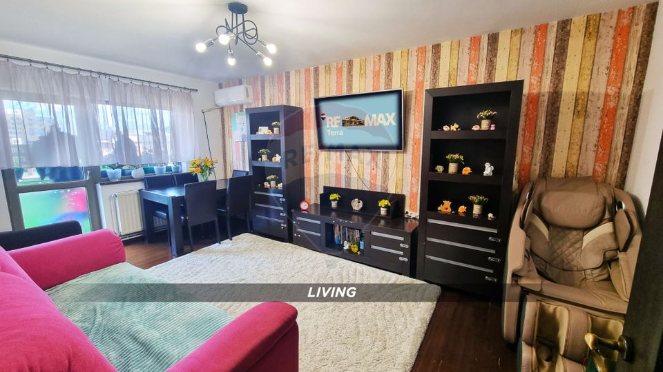 Rar în Centru: De Vanzare cu Vedere Panoramica  Mobilat Complet