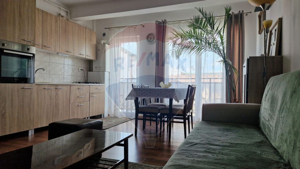 Apartament cu 2 camere de închiriat