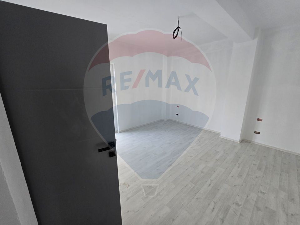 Apartament 2 camere finisat complet, în bloc nou cu lift, zona intim