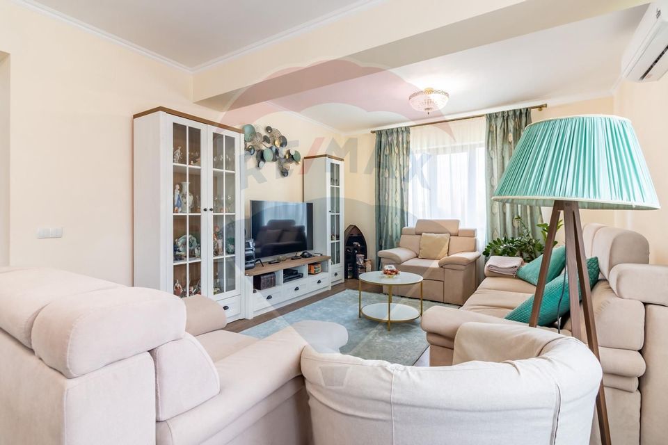 Casă / Vilă de vanzare in Corbeanca, Petresti, acces rapid in oras