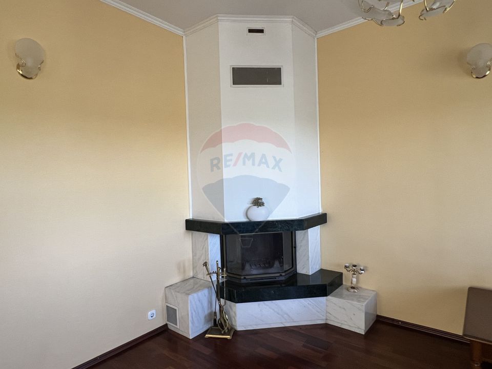 10 room House / Villa for sale