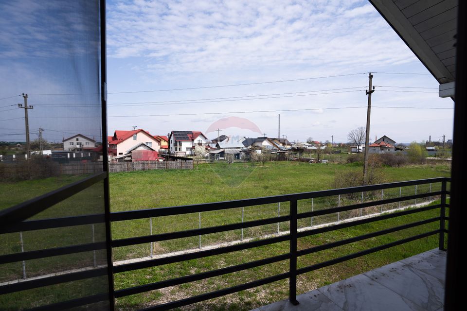 4 room House / Villa for sale