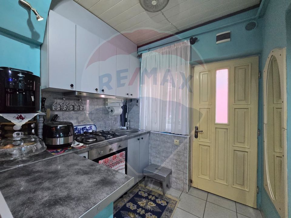 Apartament cu 2 camere de vânzare în zona Parcul Feroviarilor