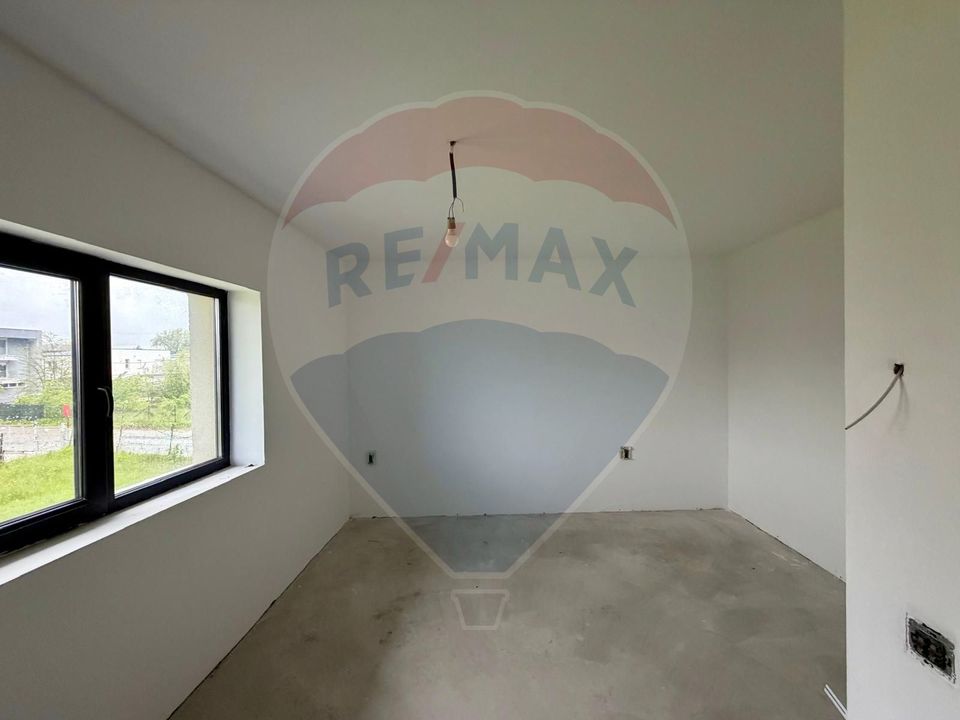 Casă/Duplex 4 camere Cernica