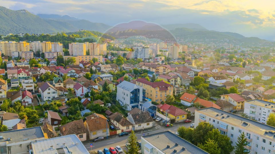 Cladire de 902 mp utili de vânzare, zona Grivitei - DN 13, COMISION 0