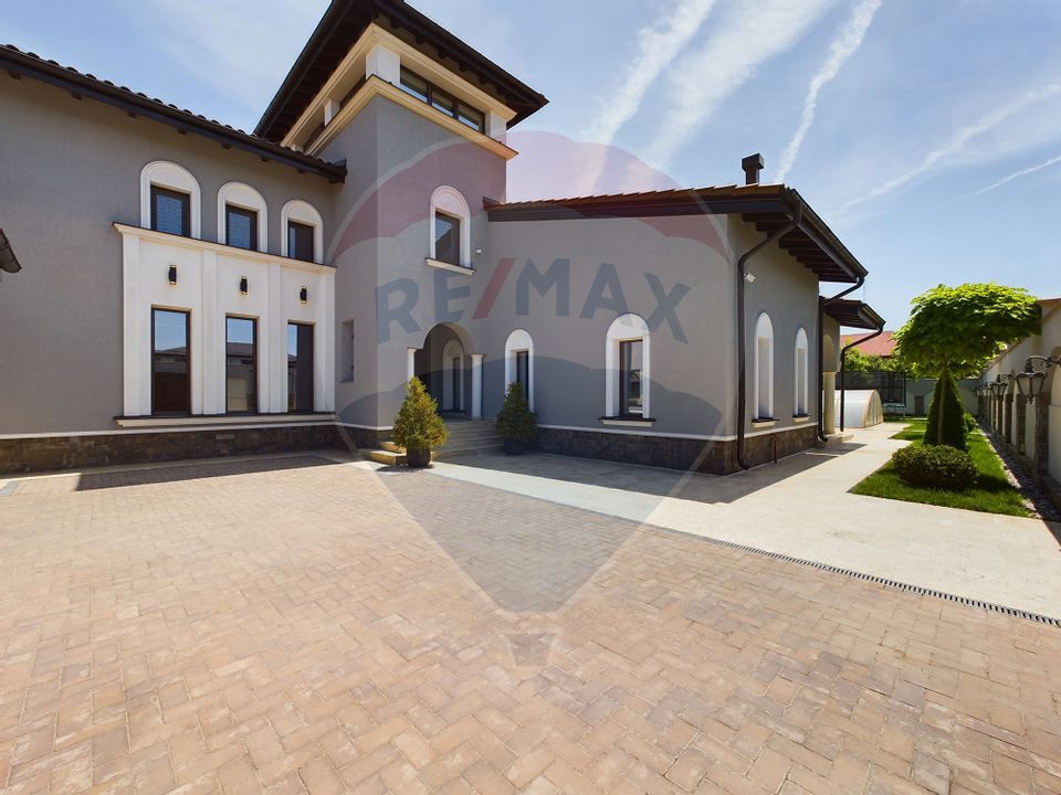 Unique Opportunity: Luxury House with Pool and Premium Finishes
