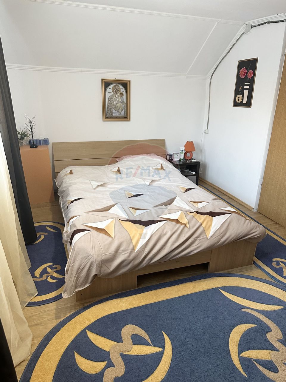 12 room Hotel / Pension for sale