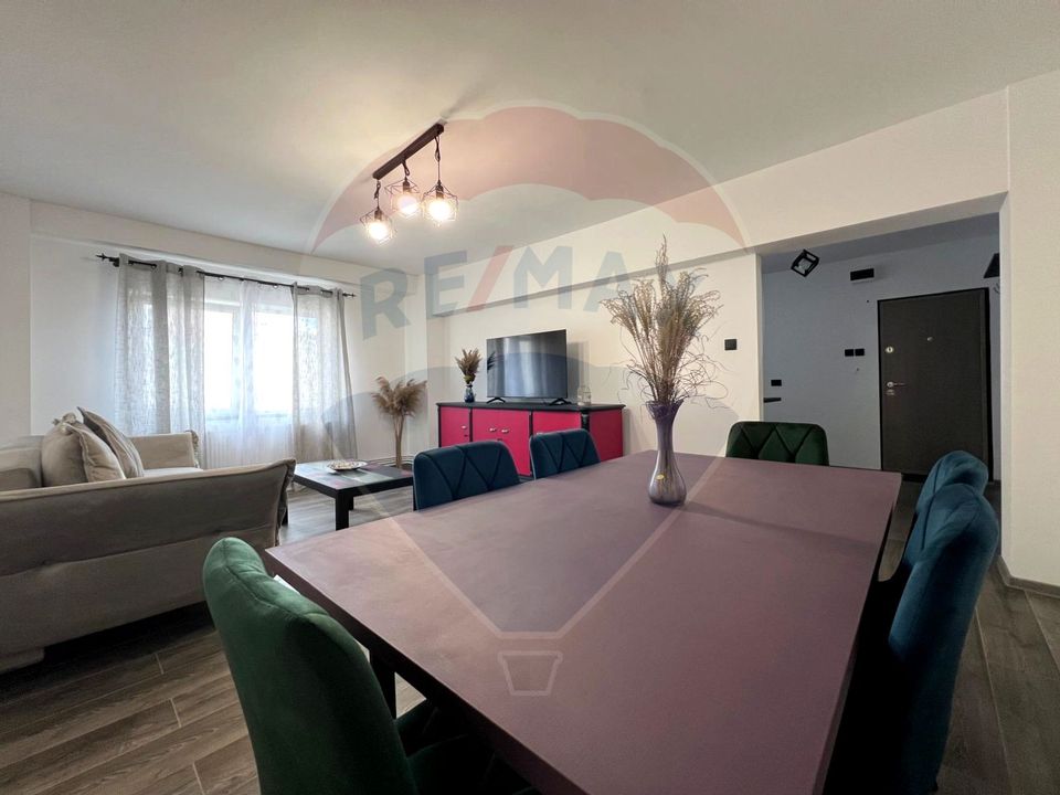 Apartament spațios de închiriat, strada Năsăud, bloc cu lift