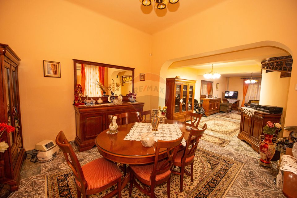 Casa de vanzare 240 mp utili , 6 camere,  teren 1000 mp, Calarasi