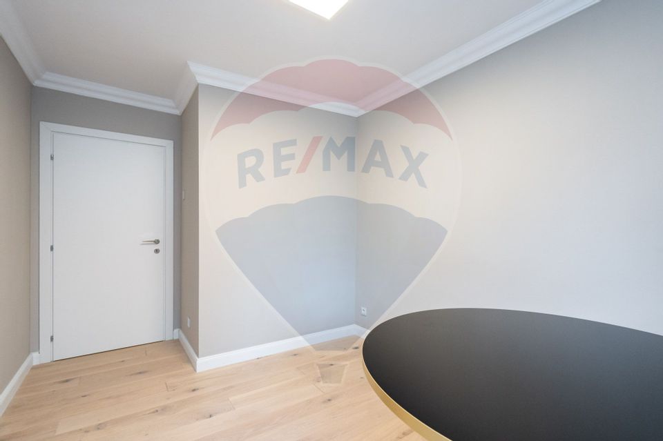 Apartament de lux 4 camere P-ta Victoriei zona Capitale