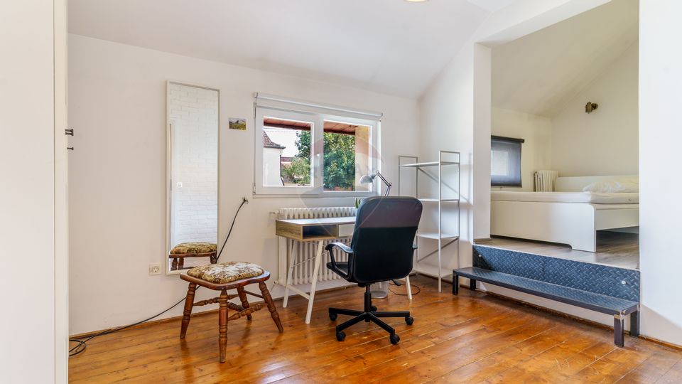 Casă lângă Campusul Hașdeu/UMF- Ideală pentru locuințǎ sau investiție!