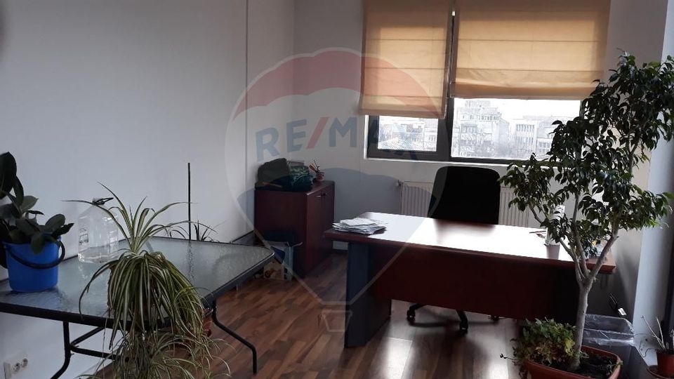 Office space of 166.5 sqm in pta rosetti area