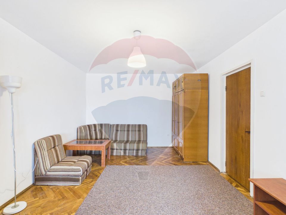 3 room Apartment for rent, Grivitei area