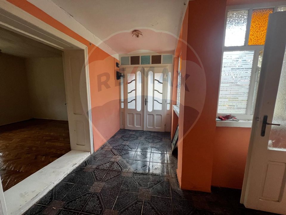 4 room House / Villa for sale