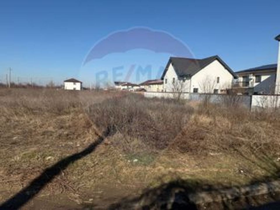 De vanzare teren intravilan 3300 mp in Otopeni - Odai