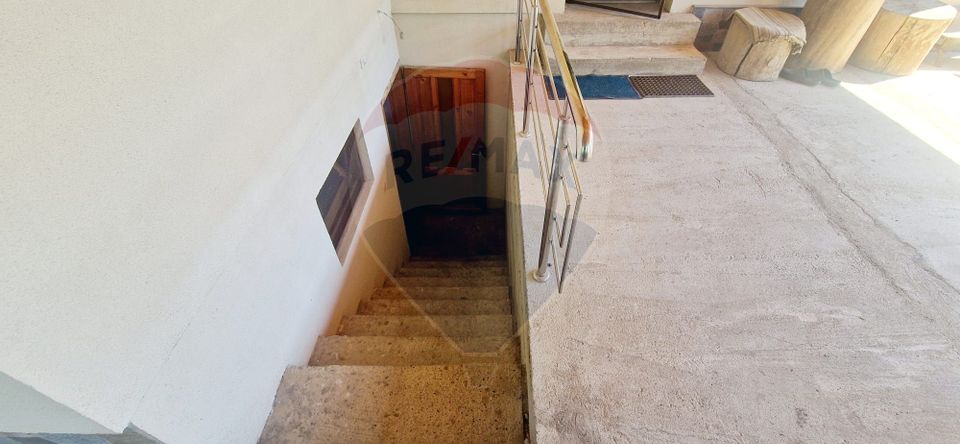 4 room House / Villa for sale