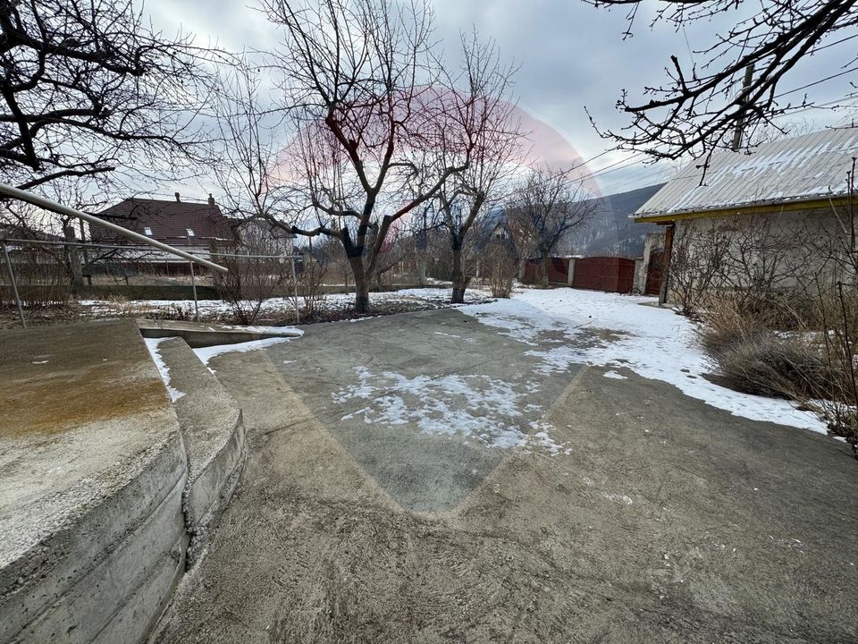 6 room House / Villa for sale, Darmanesti area