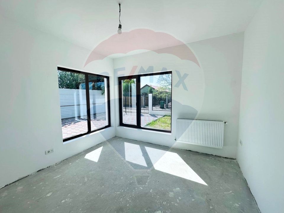 4 room House / Villa for sale