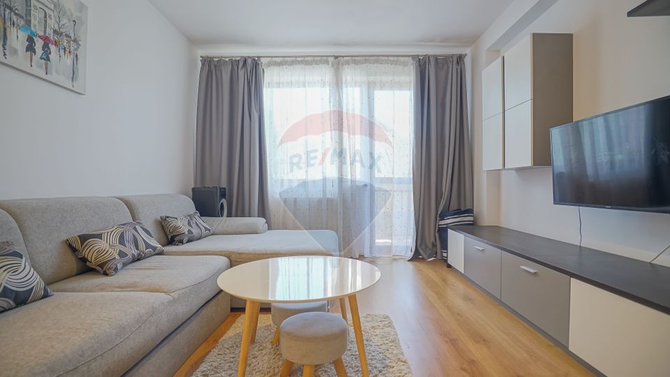 Apartament 2 camere cu parcare și grădină 30mp, zona Tractorul
