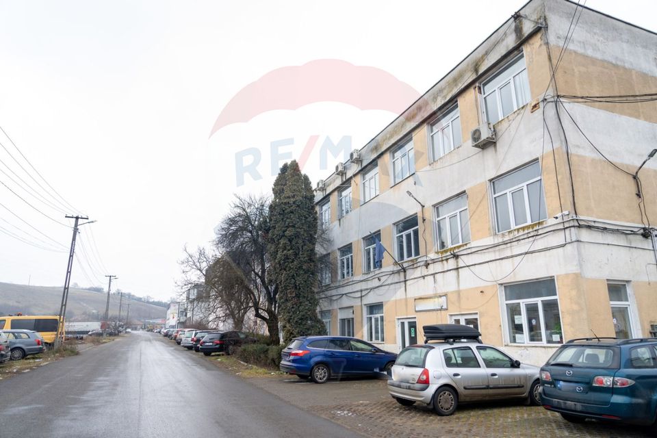 500sq.m Office Space for sale, Sud area