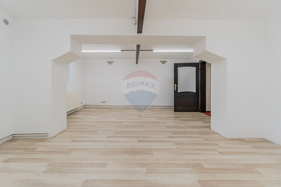 Office space for rent – central area, Str. Castanilor