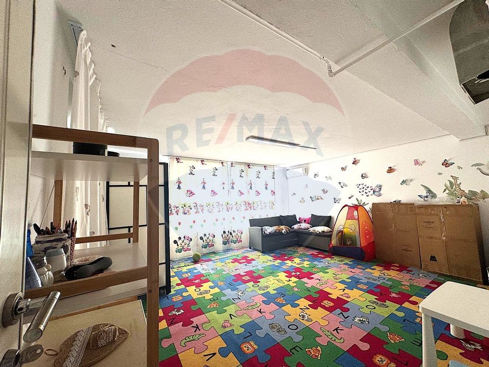 Casă / Vilă spațioasă de închiriat – Militari, zona Moinești