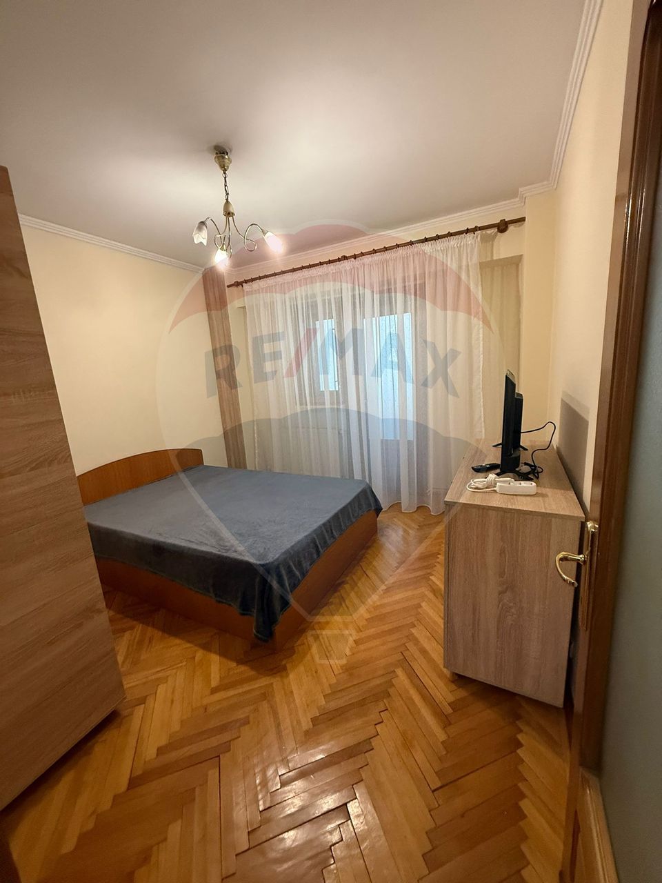 Apartament cu 2 camere de închiriat în zona Craiovita Noua