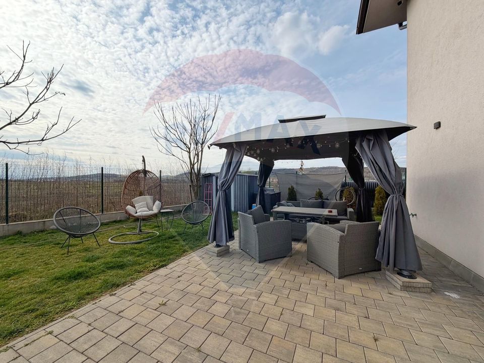 Casă individuală de vânzare în Apahida - construcție nouă, la cheie