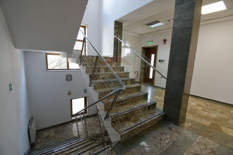 Spatiu de birouri de 138 mp de inchiriat in zona Andrei Muresanu