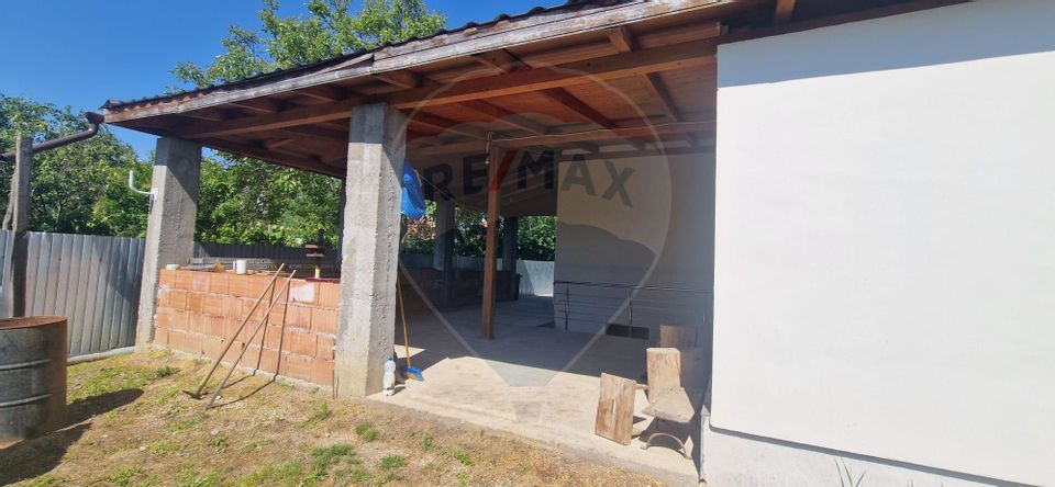 4 room House / Villa for sale