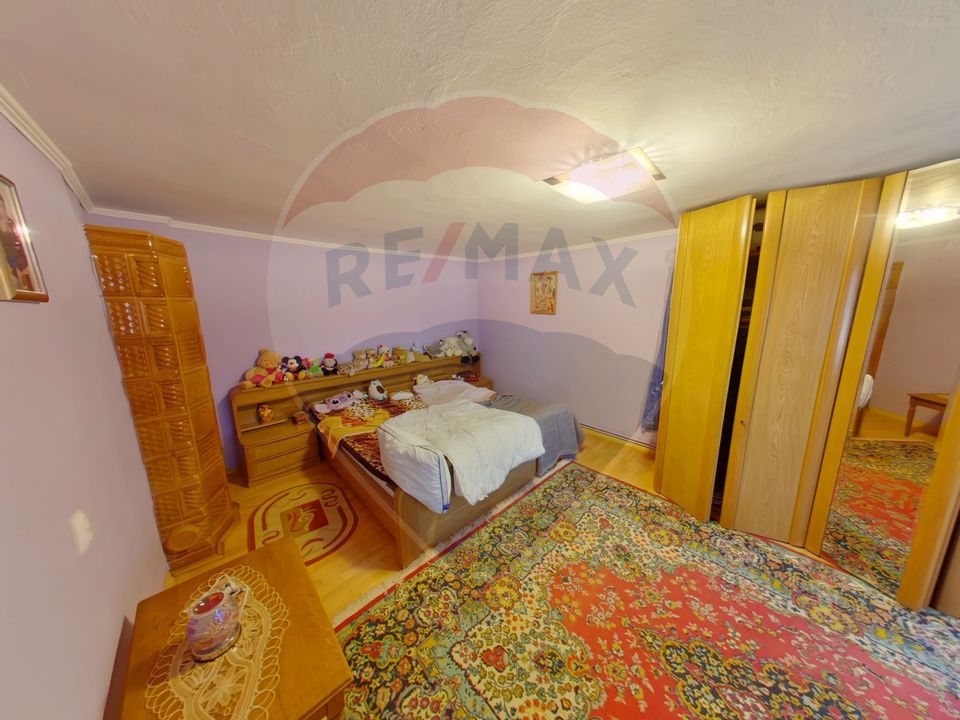 4 room House / Villa for sale, Est area