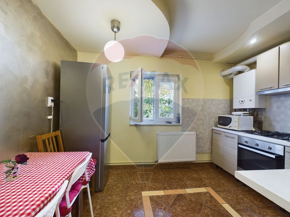 Apartament cu 3 camere si centrala propie in Crangasi