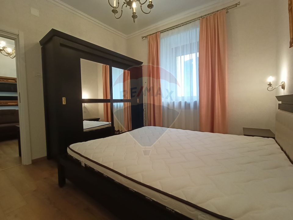 Apartament cu 2 camere de inchiriat in Centrul Istoric | Parcare