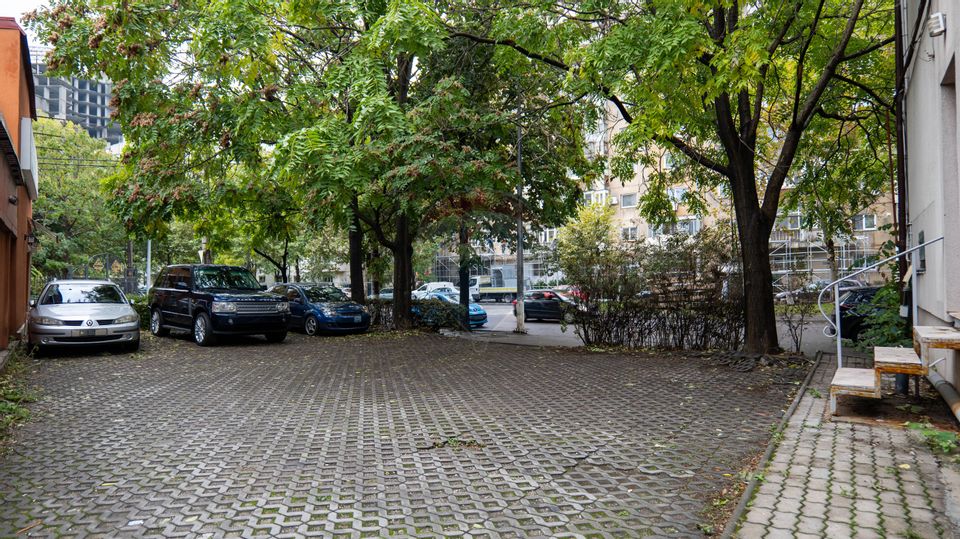 11 room House / Villa for sale, Doamna Ghica area