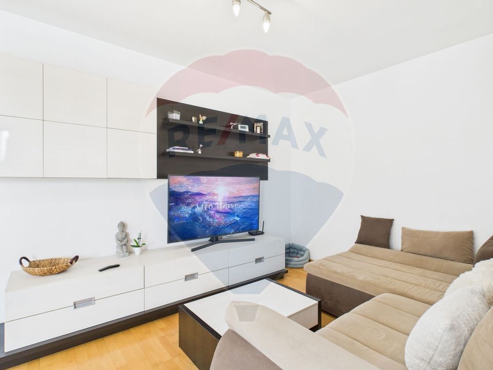 Apartament cu 2 camere de vânzare în zona Mihai Bravu