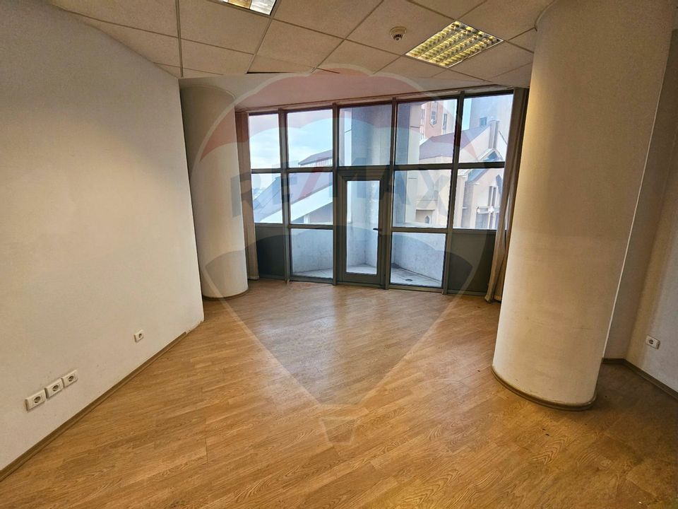 23sq.m Office Space for rent, Ultracentral area