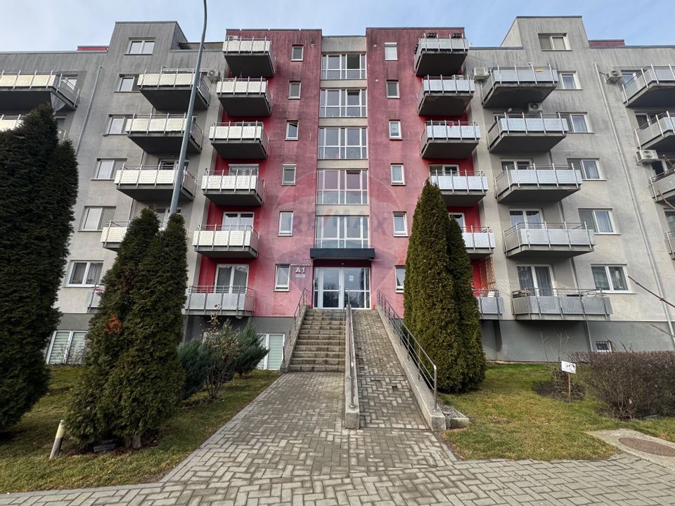 Penthouse Exclusiv-Vedere Superbă spre Munți, de INCHIRIAT