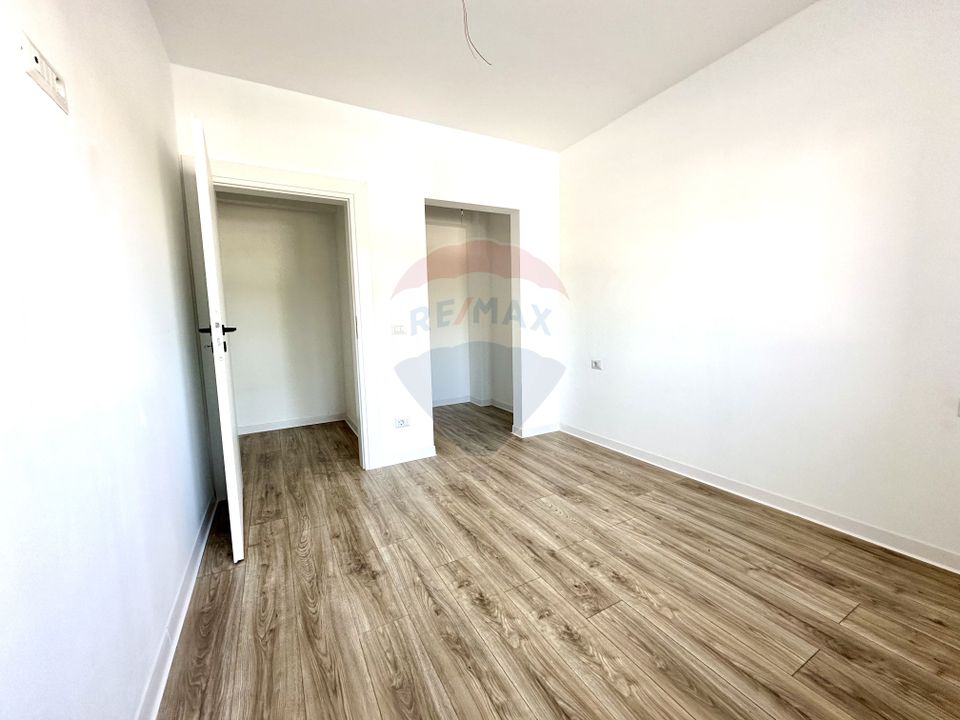 2 room Apartment for sale, Est area