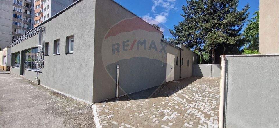 385sq.m Commercial Space for rent, Grivitei area