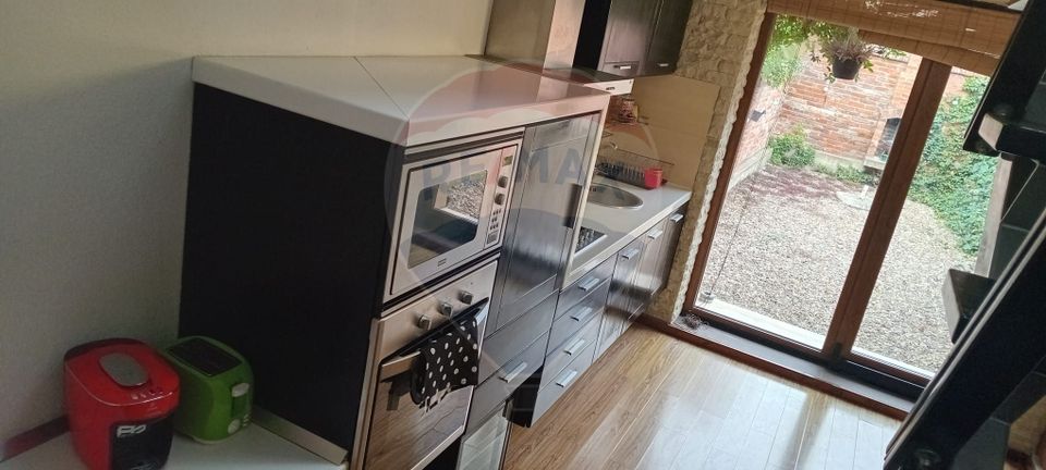 4 room House / Villa for sale, Central area