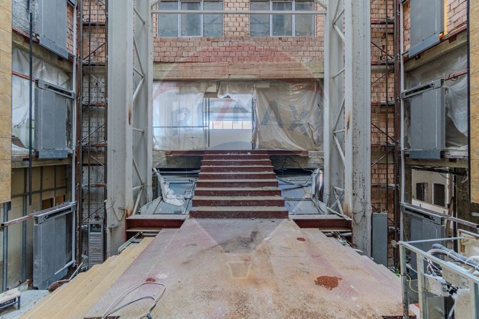 Activ Hotelier SubEvaluat | 18.000 mp construiti | 3 ha teren | BRASOV