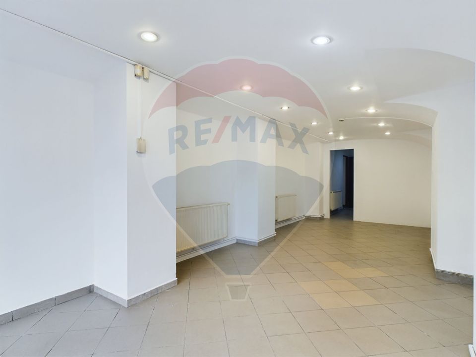 600sq.m Commercial Space for rent, Drumul Sarii area