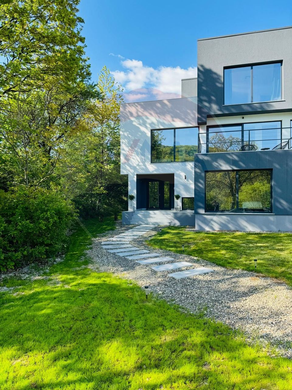 Vanzare Vila la munte