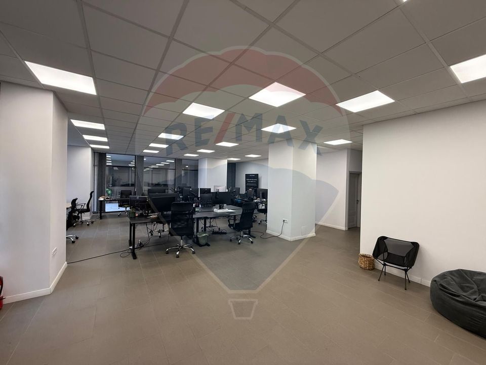 90sq.m Office Space for rent