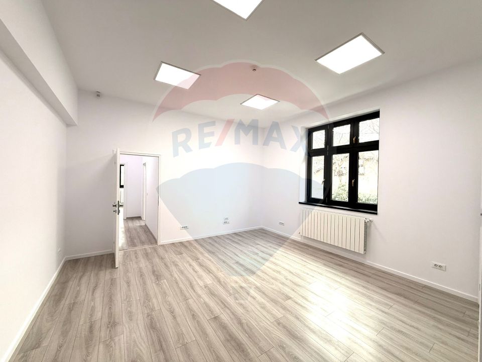 100sq.m Commercial Space for rent, P-ta Victoriei area