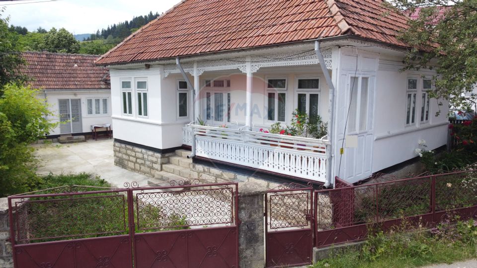 5 room House / Villa for sale