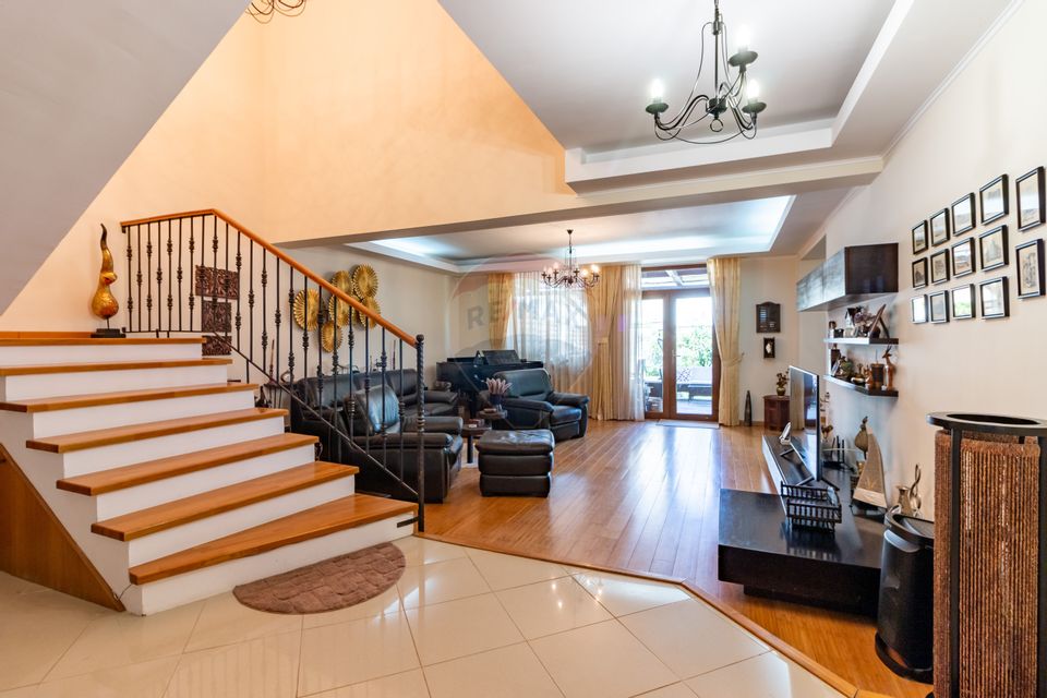 Casă / Vilă de vanzare in Corbeanca, Laguna Albastra, langa lac