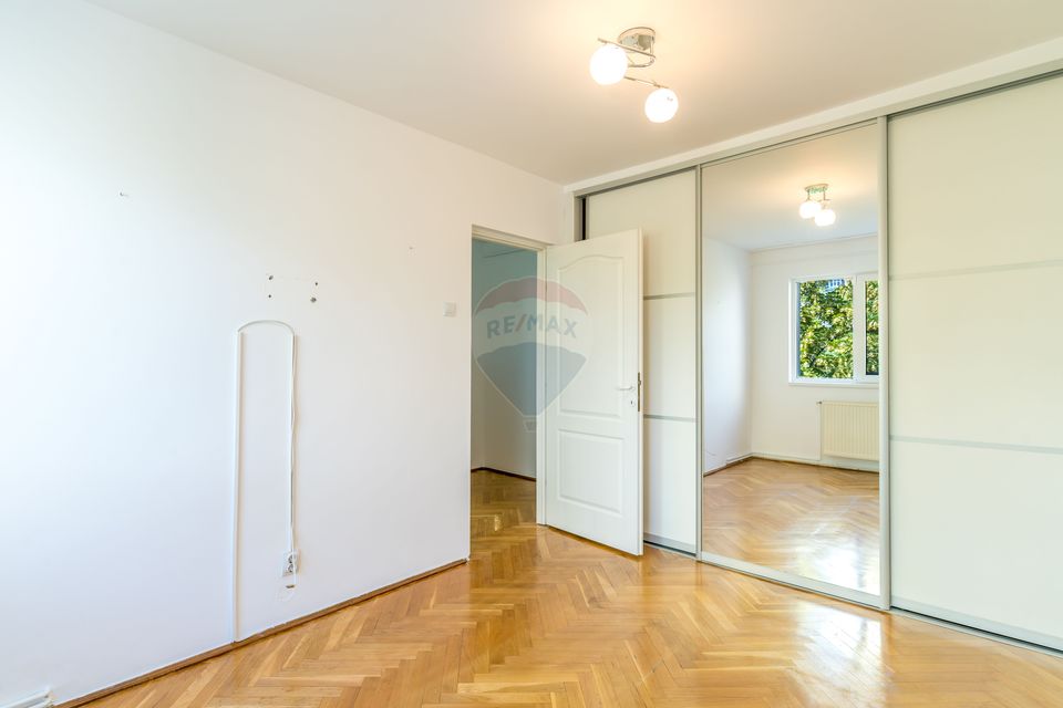 Apartament cu 2 camere de vânzare, str. Brâncuși, 56 mp, boxă