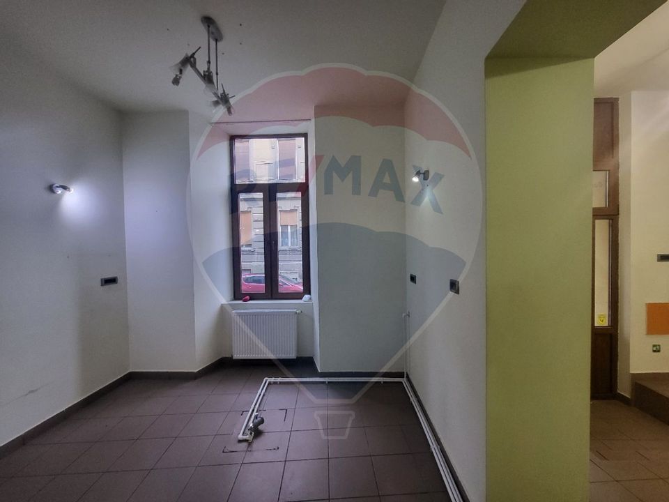 spatiu  comercial 153 mp de vanzare central